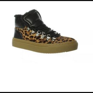 MARC FISHER NWB Daisie Cheetah Sneaker Bootie 5.5
